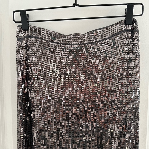 MICHAEL Michael Kors ◡̈ Sequin Gunmetal Grey Maxi Skirt Small EUC - Picture 2 of 8